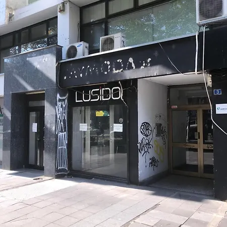 Times Square Apartment *